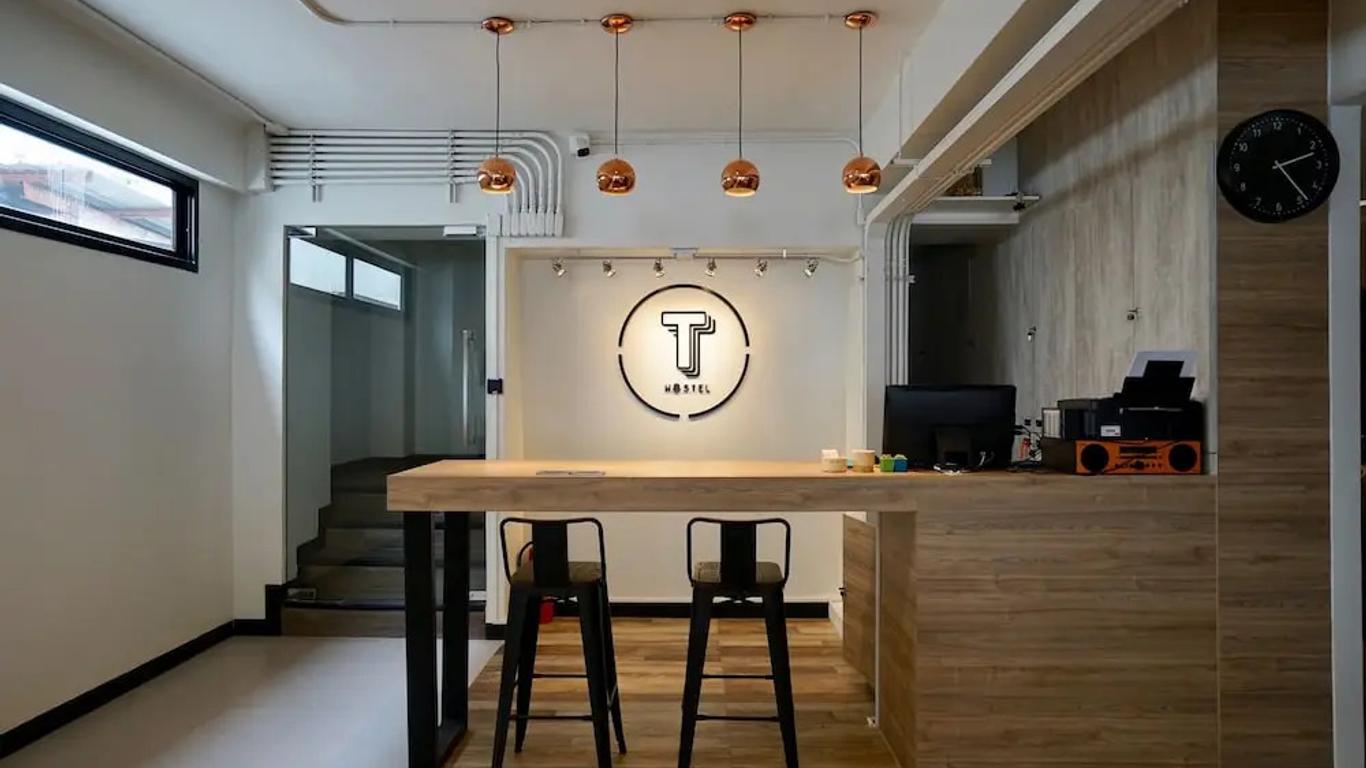 T Hostel @ Victory Monument