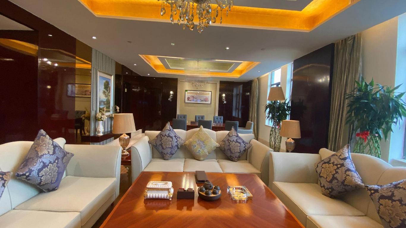 Silverhall Grand Hotel