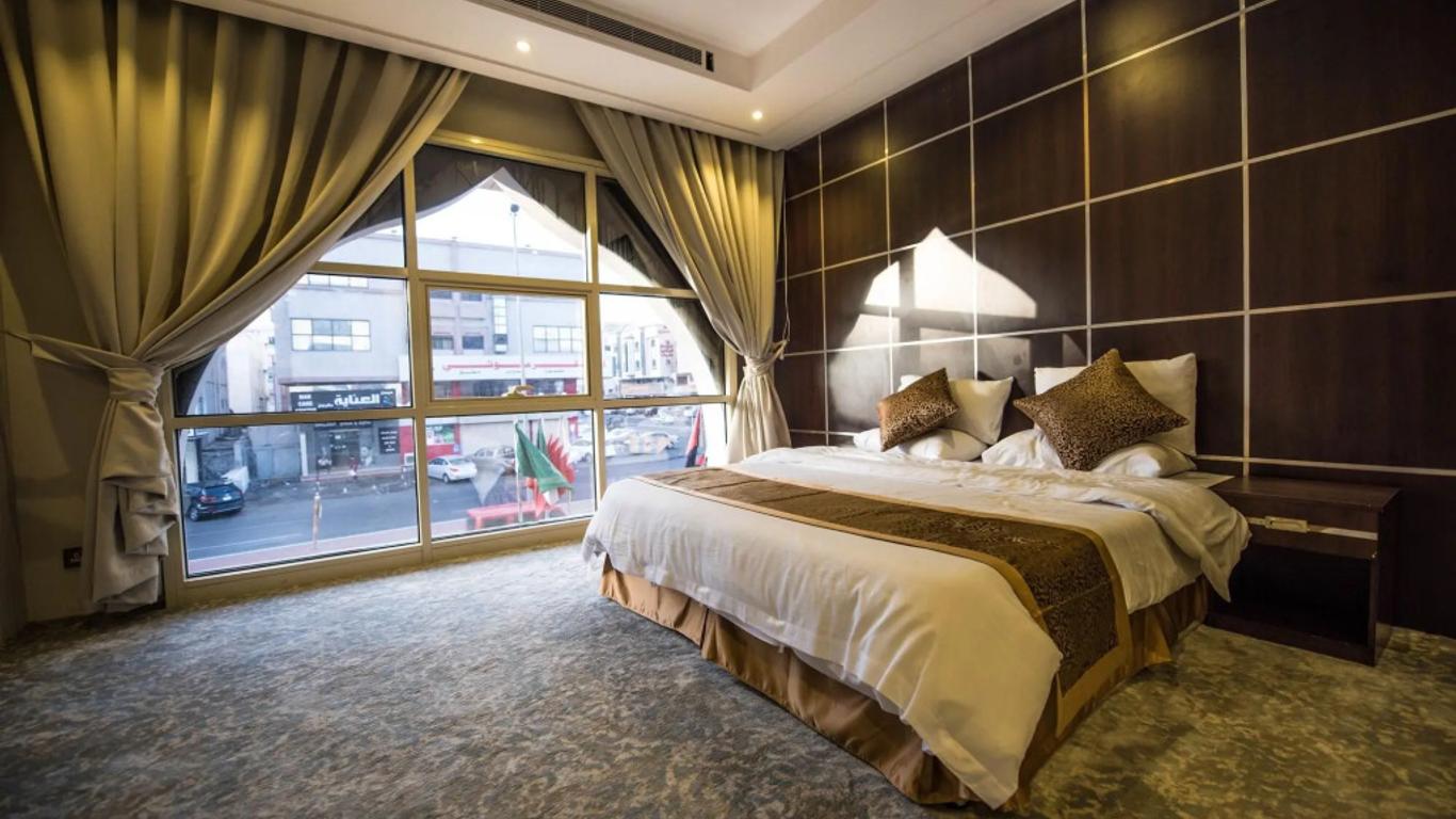 Green Leaf Hotel