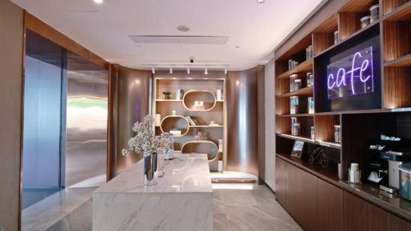Homeinn Plus Hotel (Foshan Shunde Qinghui Garden)