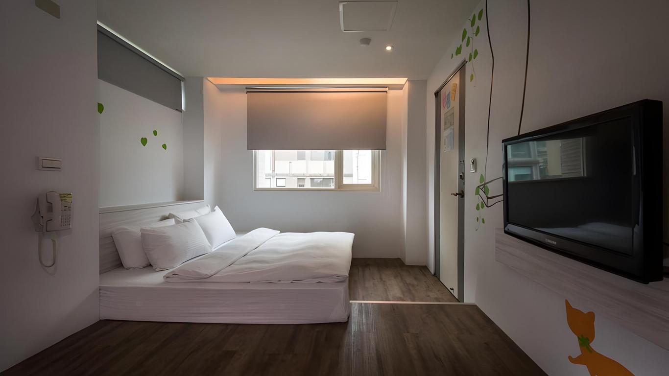 J-Hotel