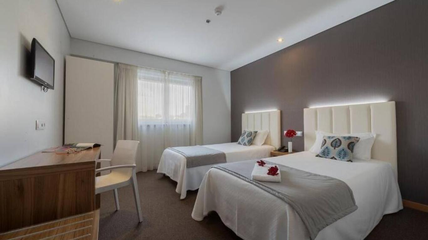Hotel Azinheira By Ridan Hotels