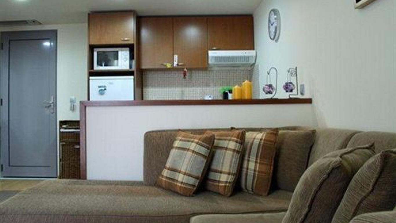 Golden Sun Apts