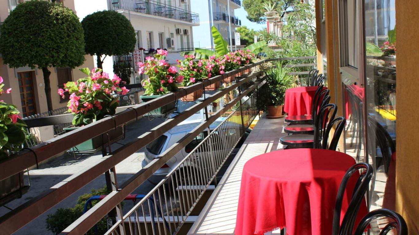 Hotel Amados