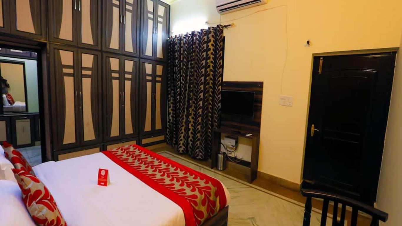 OYO 8681 Hotel Happy Homes