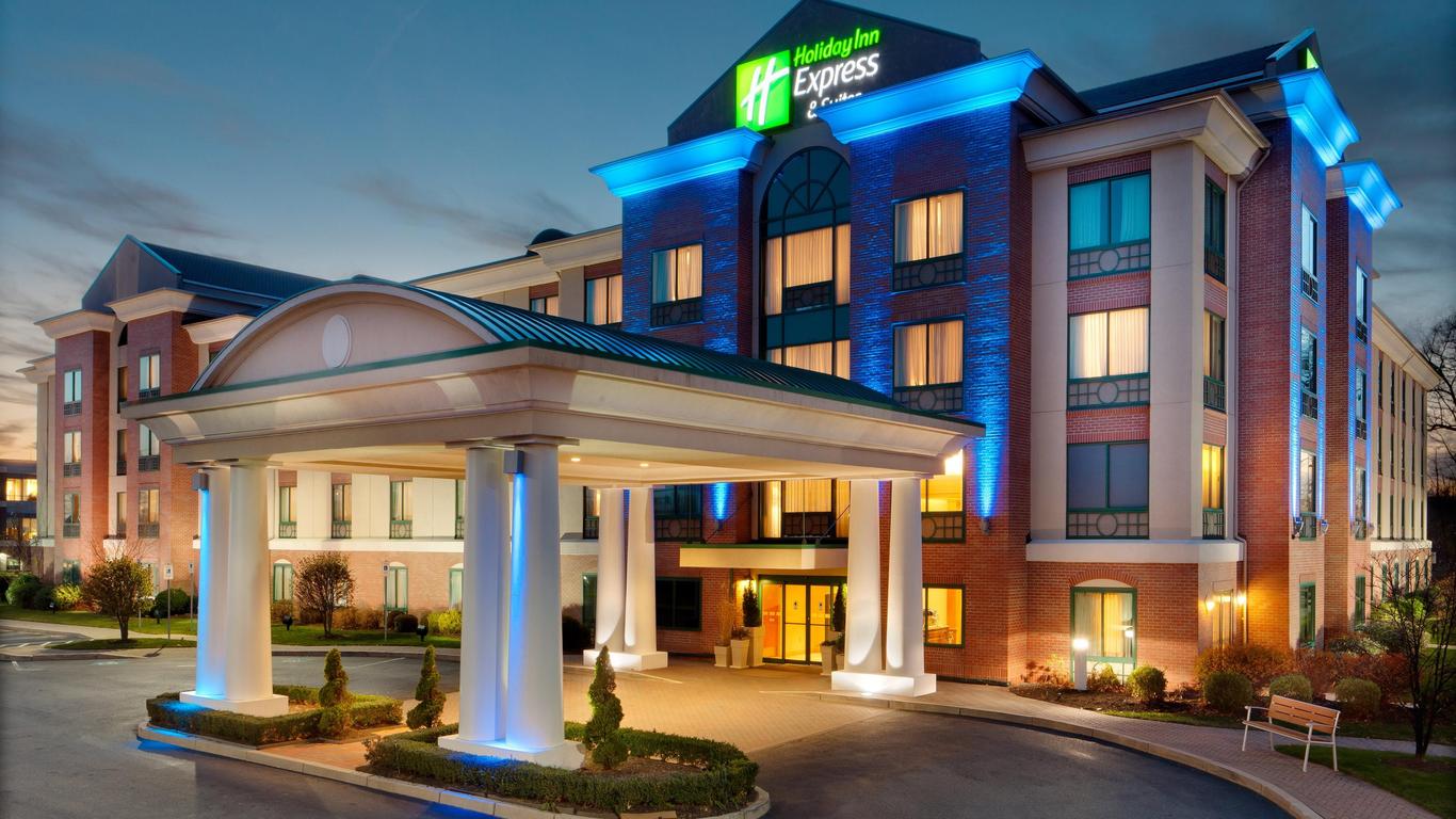 Holiday Inn Express Hotel & Suites Warwick-Providence (Arpt), An IHG Hotel