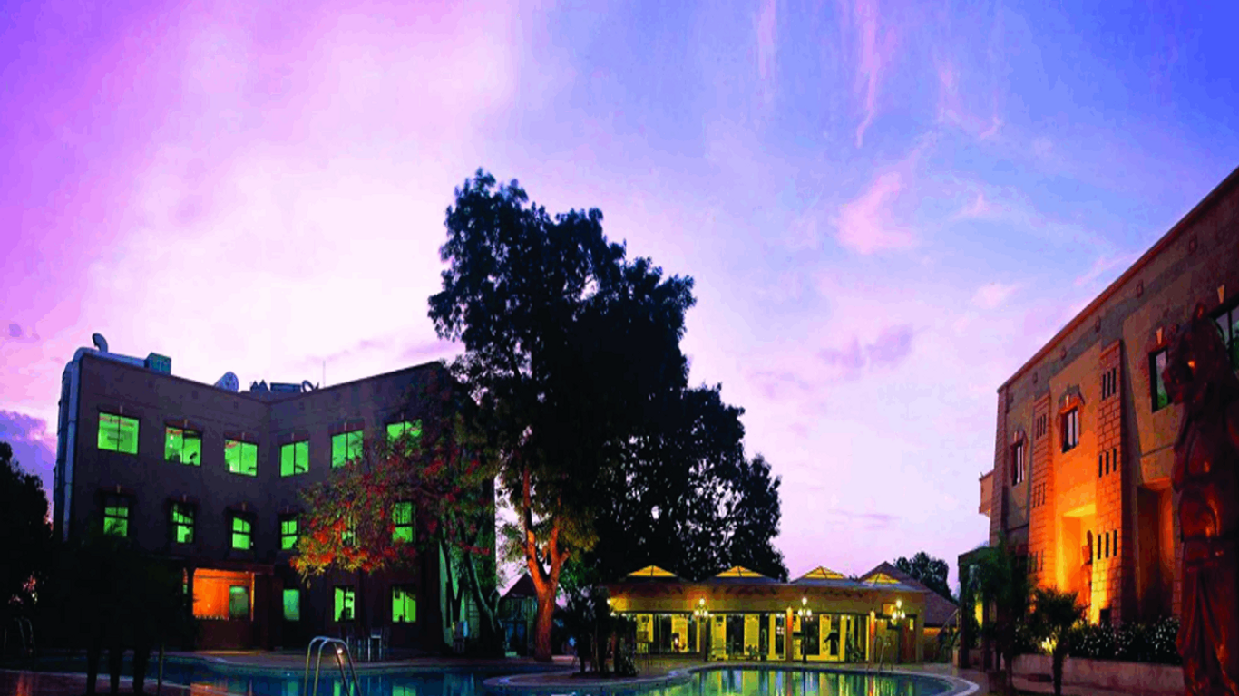 Papyrus Port Resort