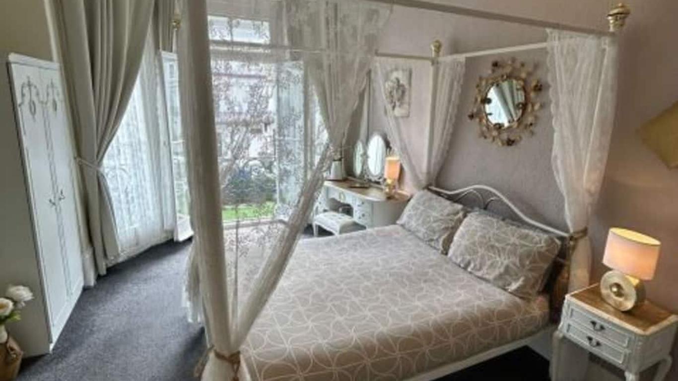The Little Emily Guest House