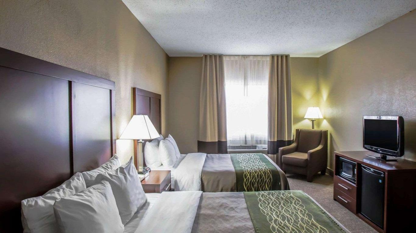 Comfort Inn Morris I-80