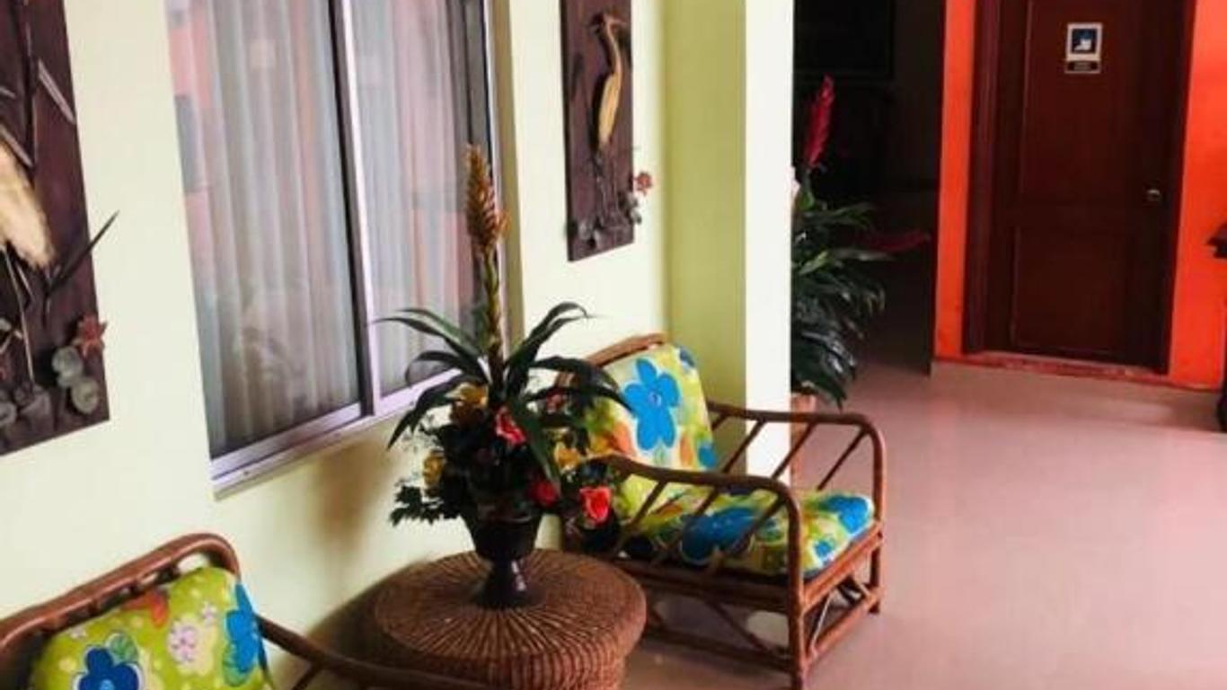 Hotel Cinera