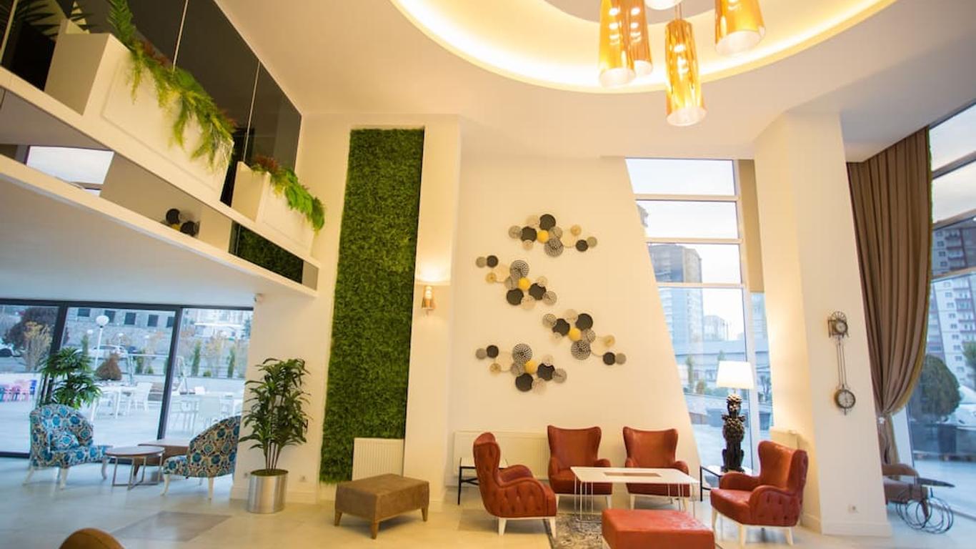 A Royal Suit Hotel