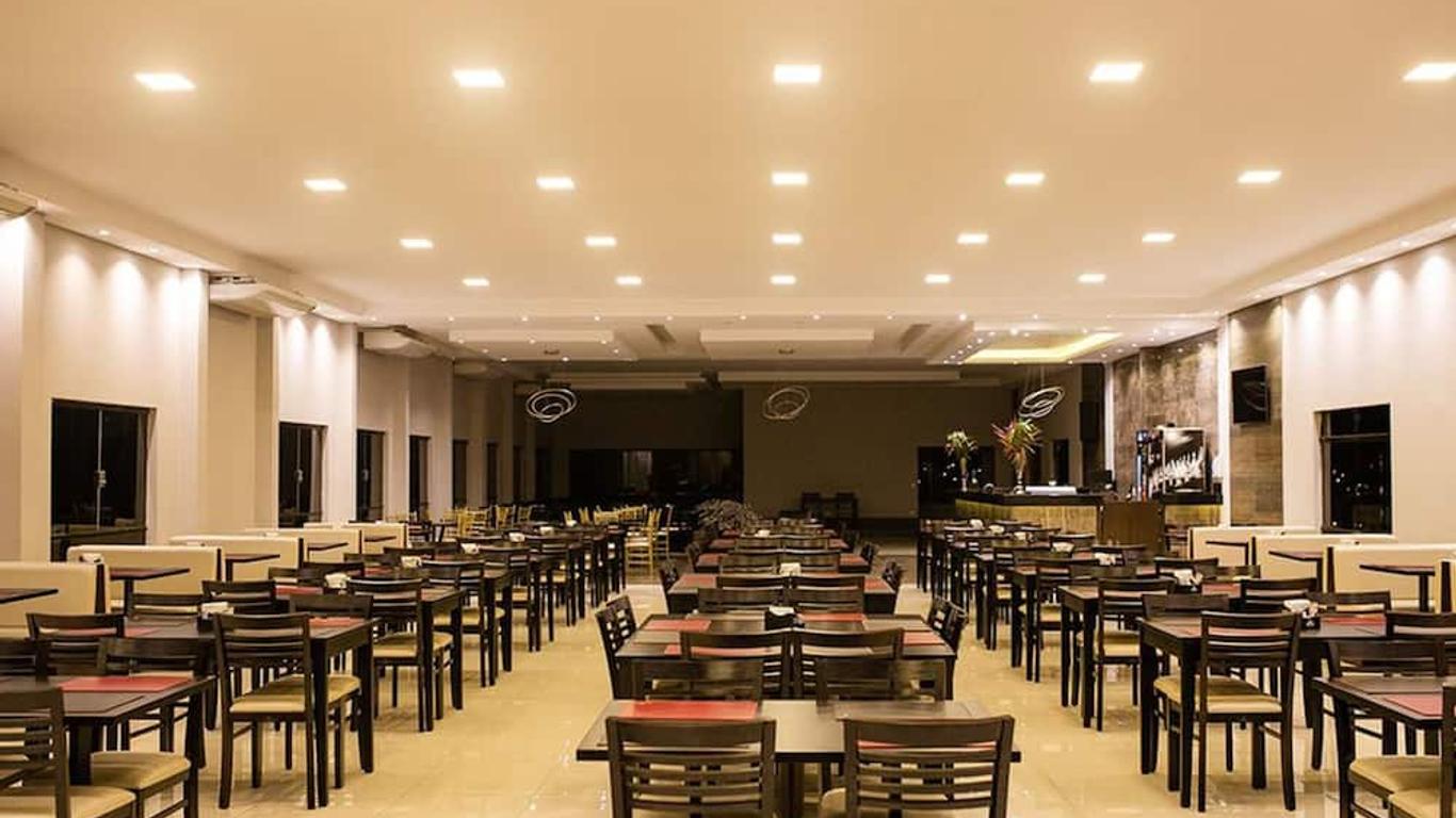 Primar Plaza