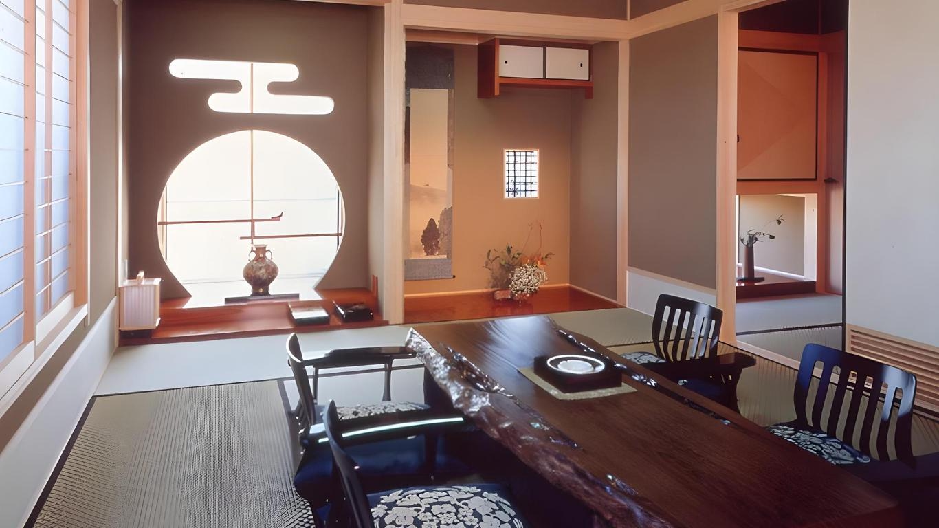 Ryotei Ryokan Kyoheiso