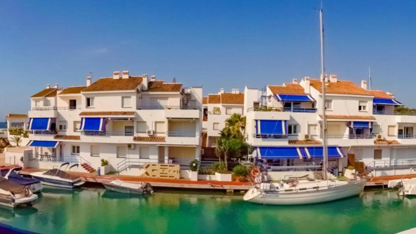 Apartamentos El Puerto