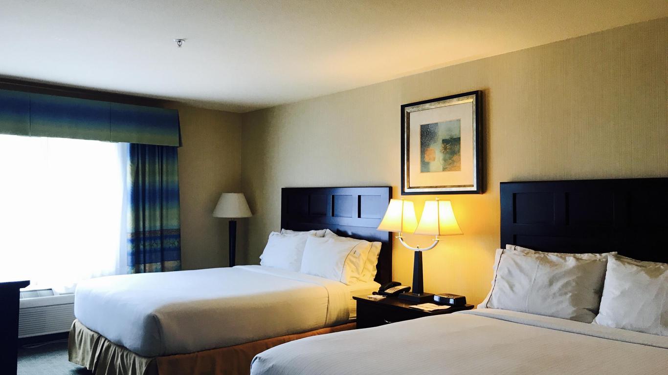 Holiday Inn Express Fort Bragg