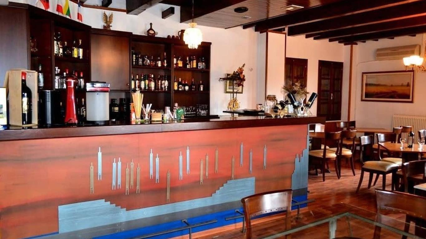 Aglaida Hotel