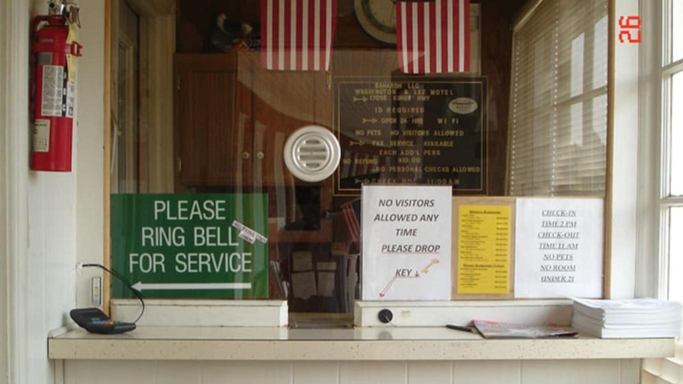 Washington and Lee Motel