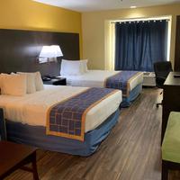 Days Inn & Suites by Wyndham Tampa / Raymond James Stadium
