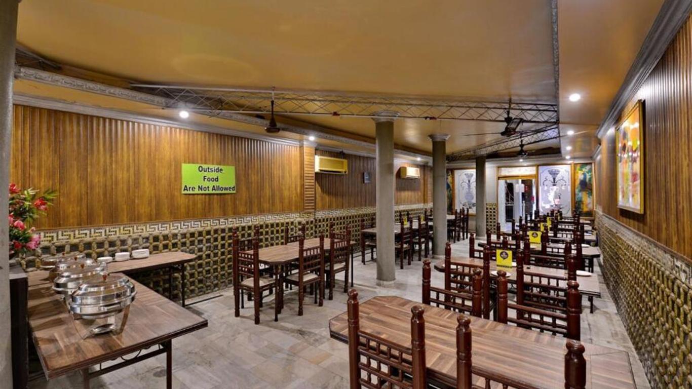Hotel Sallow International-Near Golden Temple