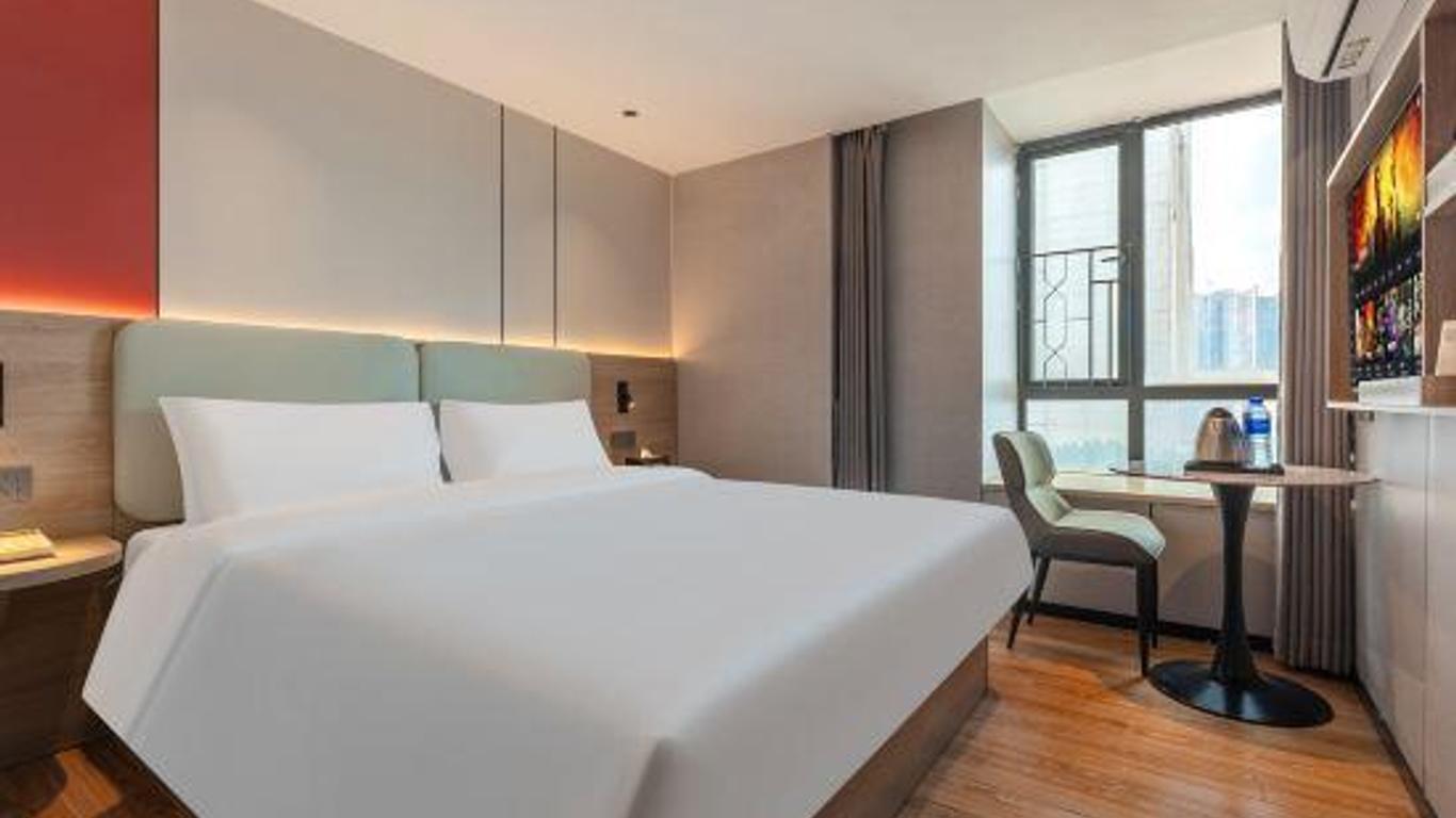 yimi Hotel