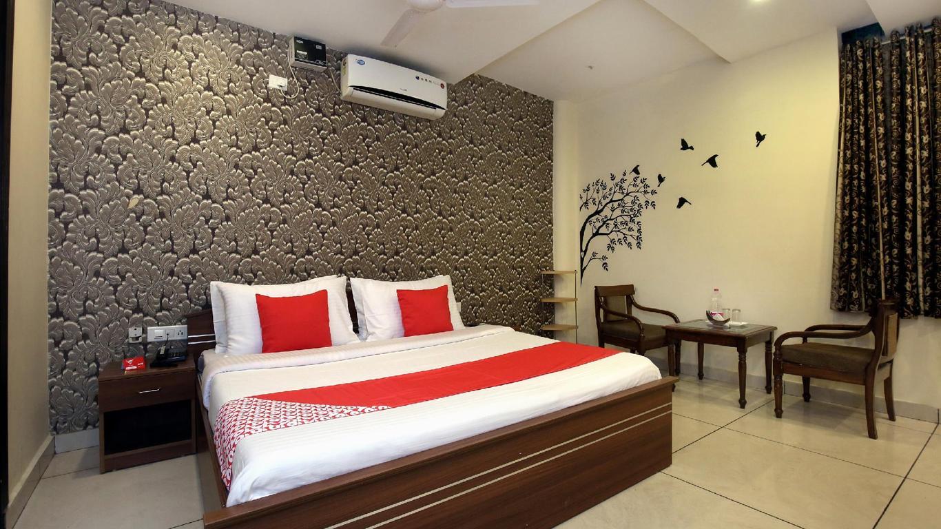 OYO 9951 Hotel Satkar Avenue