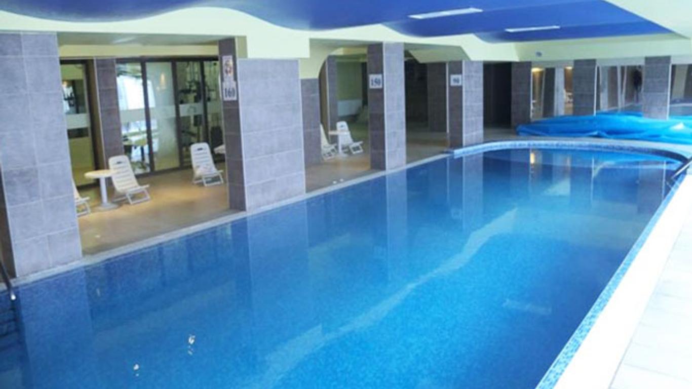 Mountain Paradise Aparthotel