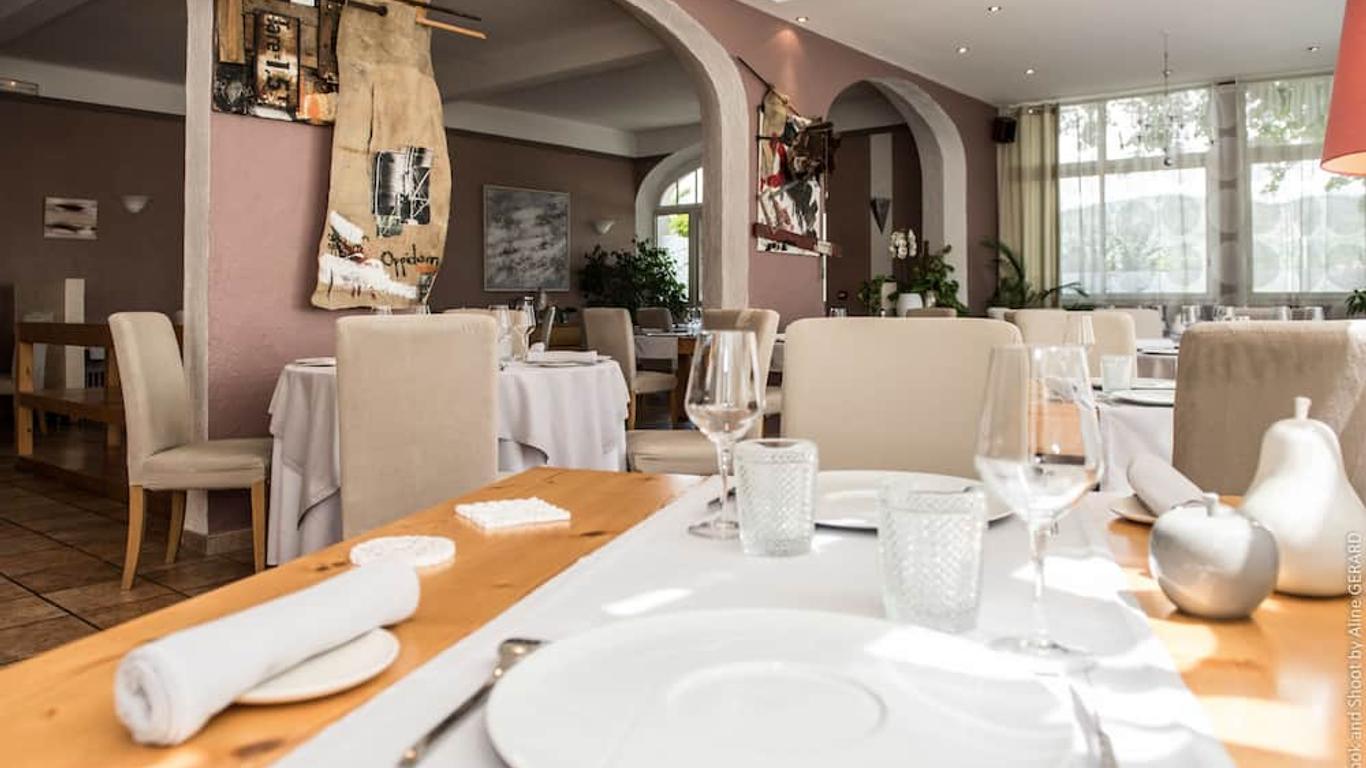 Logis Hôtel La Magnanerie - Côté Bistro