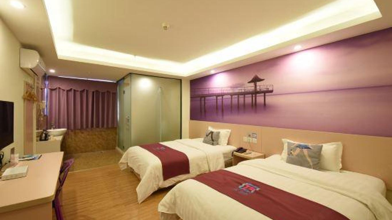 Yixuan Hotel (Panyu Shigang Pedestrian Street)