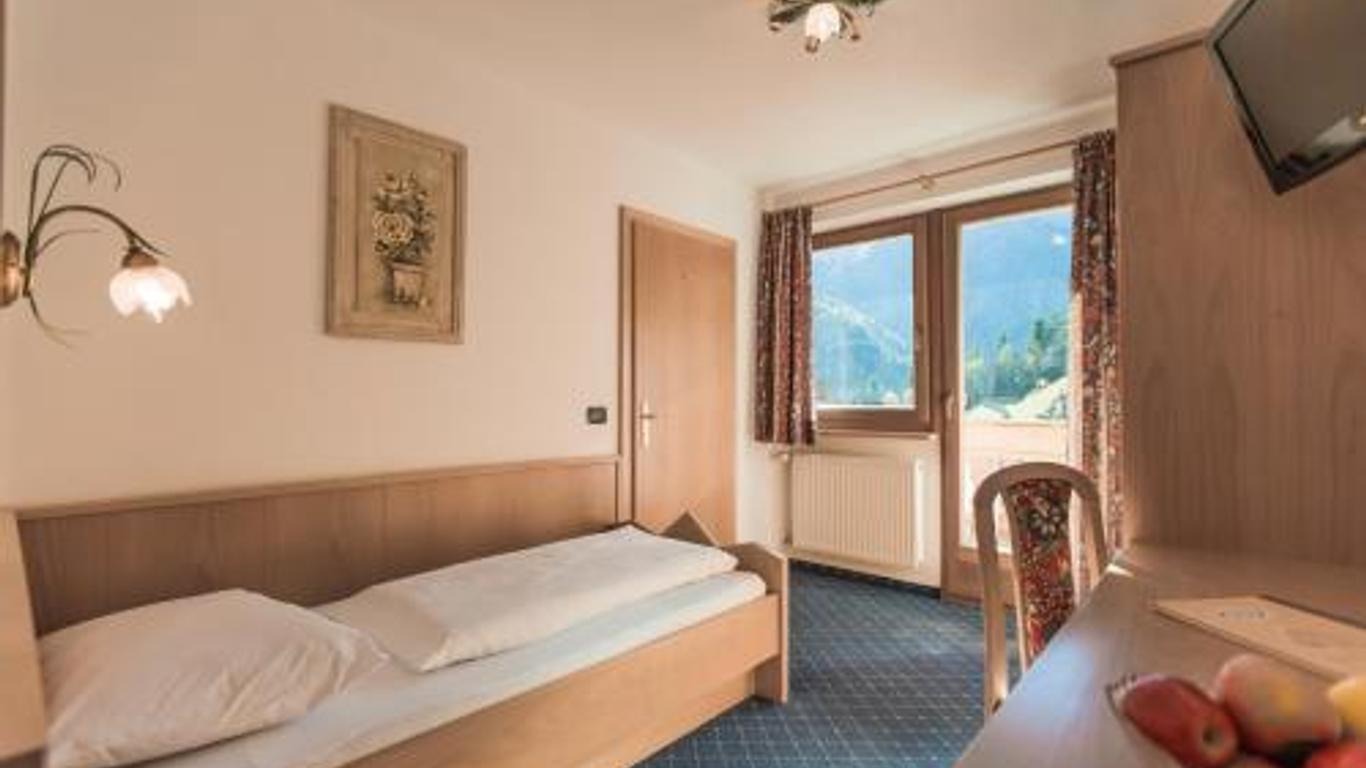 Almhotel Lenz