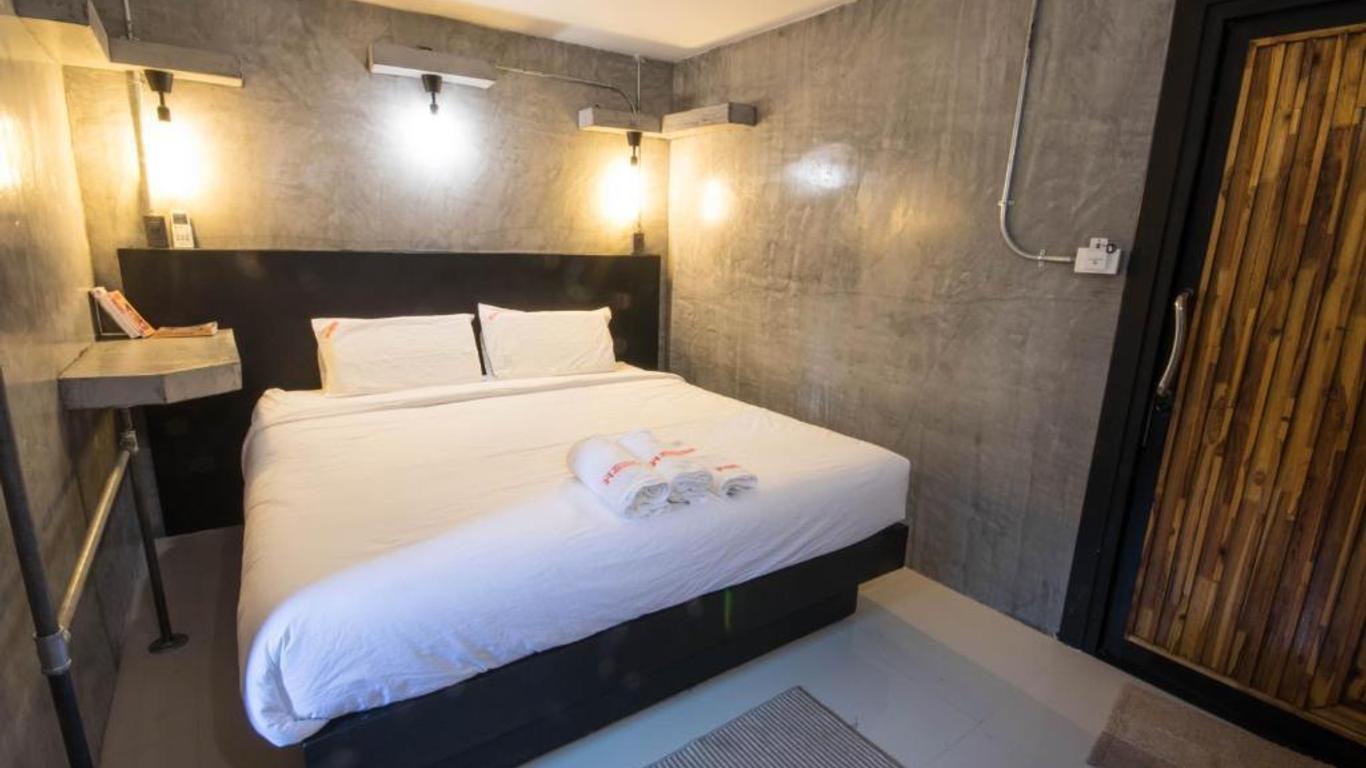 Ava Hostel & Guesthouse