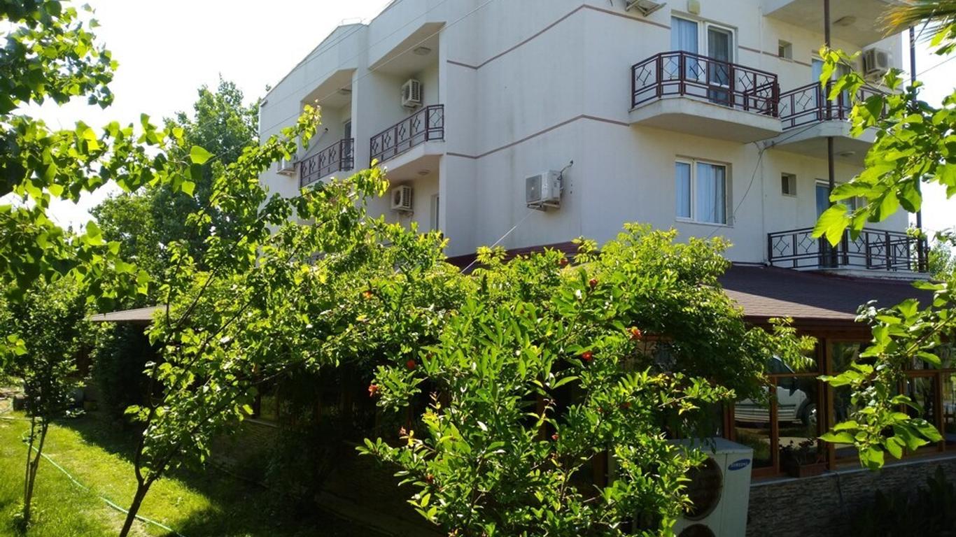 Deniz Kizi Hotel