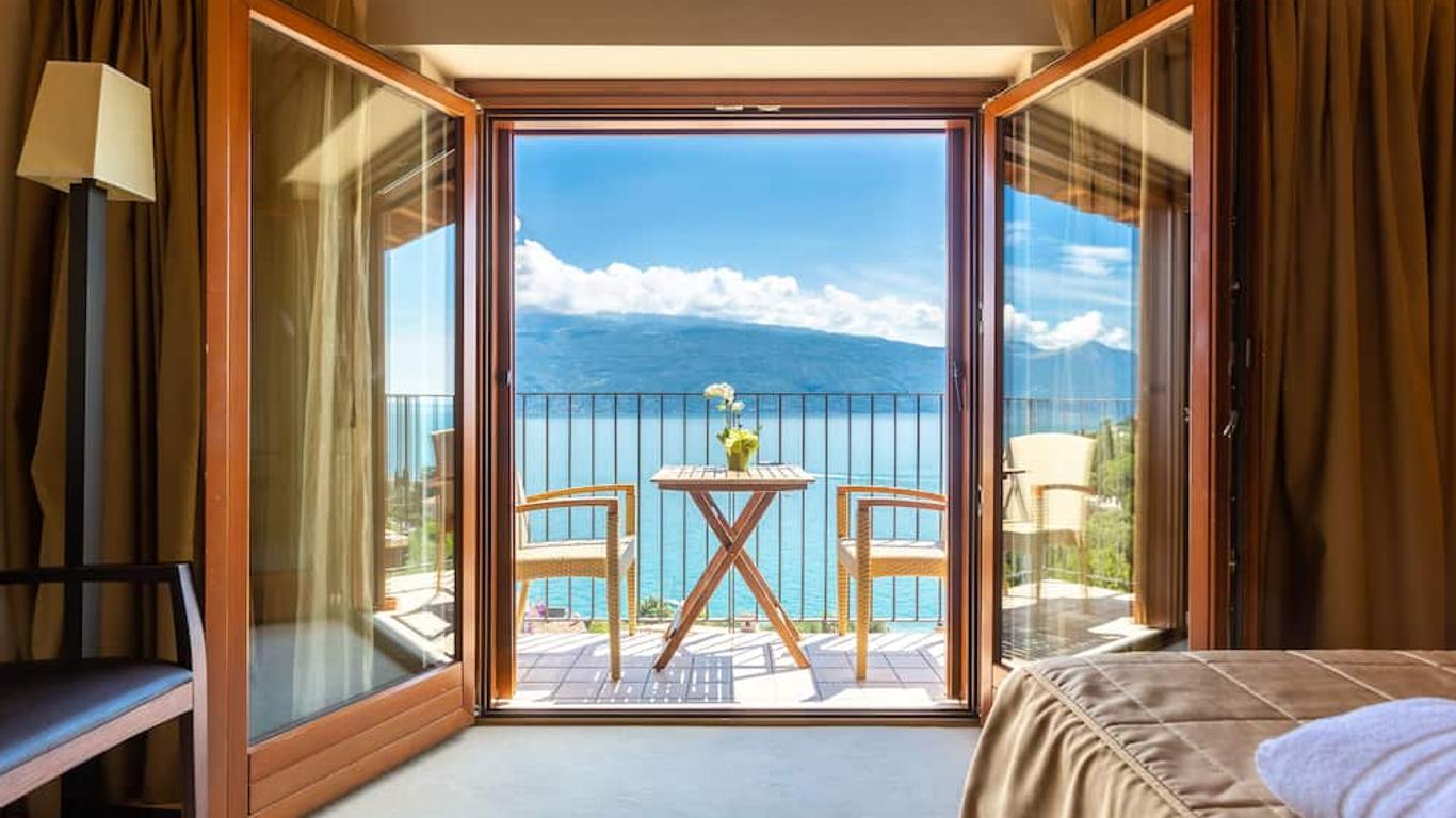 Hotel Meandro - Lake View
