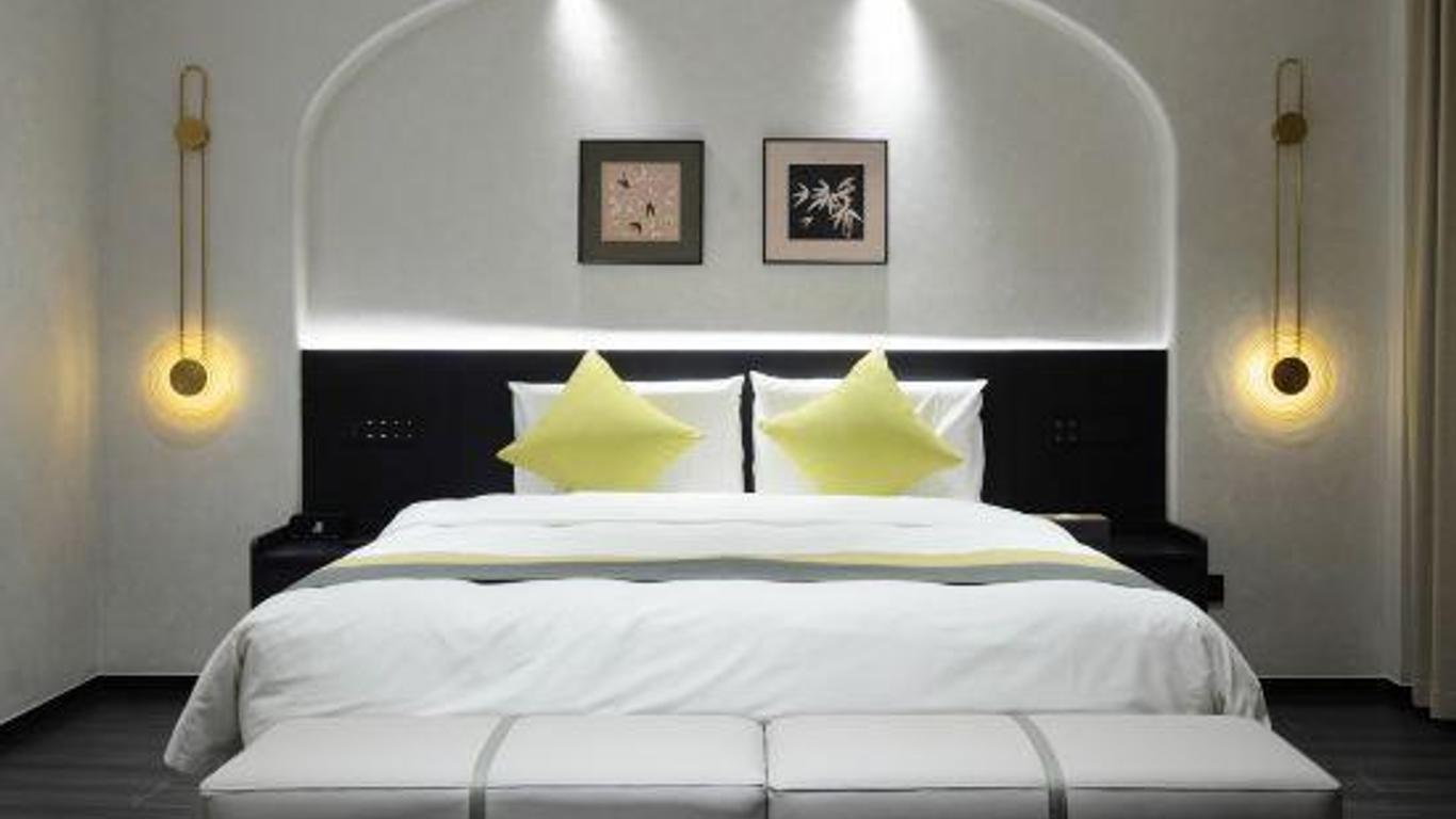 New Good Hotel