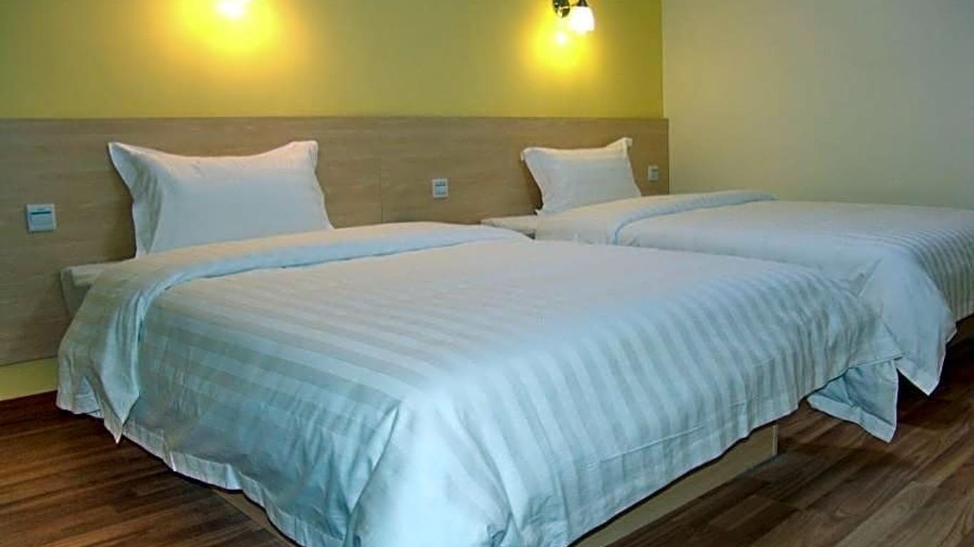 7 Days Inn Guangzhou Baoye Road Shayuan Metro Station Branch