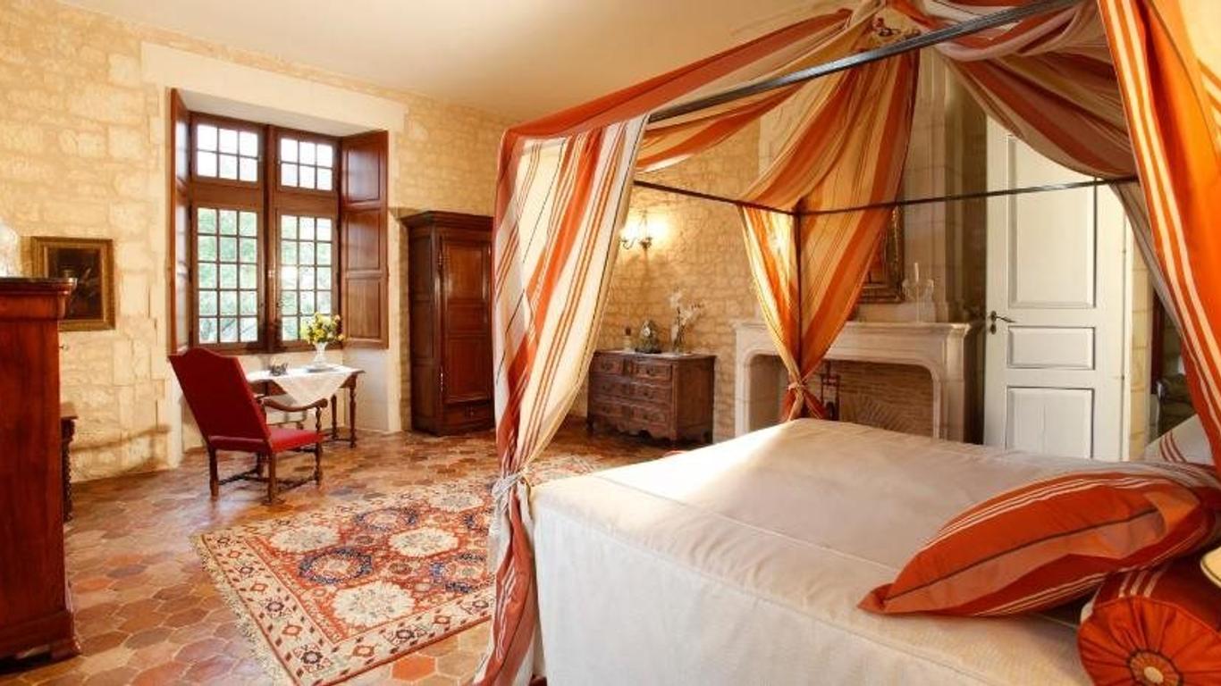 Chateau De Crazannes