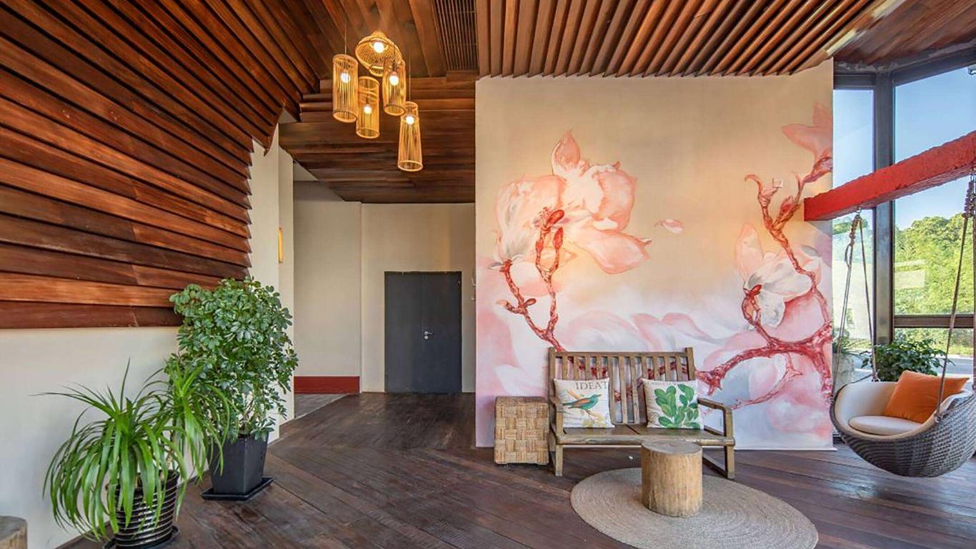 Ramada Encore by Wyndham Shanghai Pudong Airport