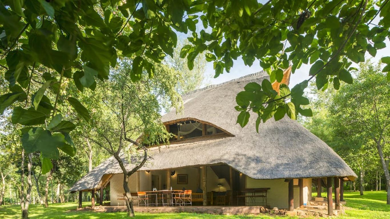 Lokuthula Lodges