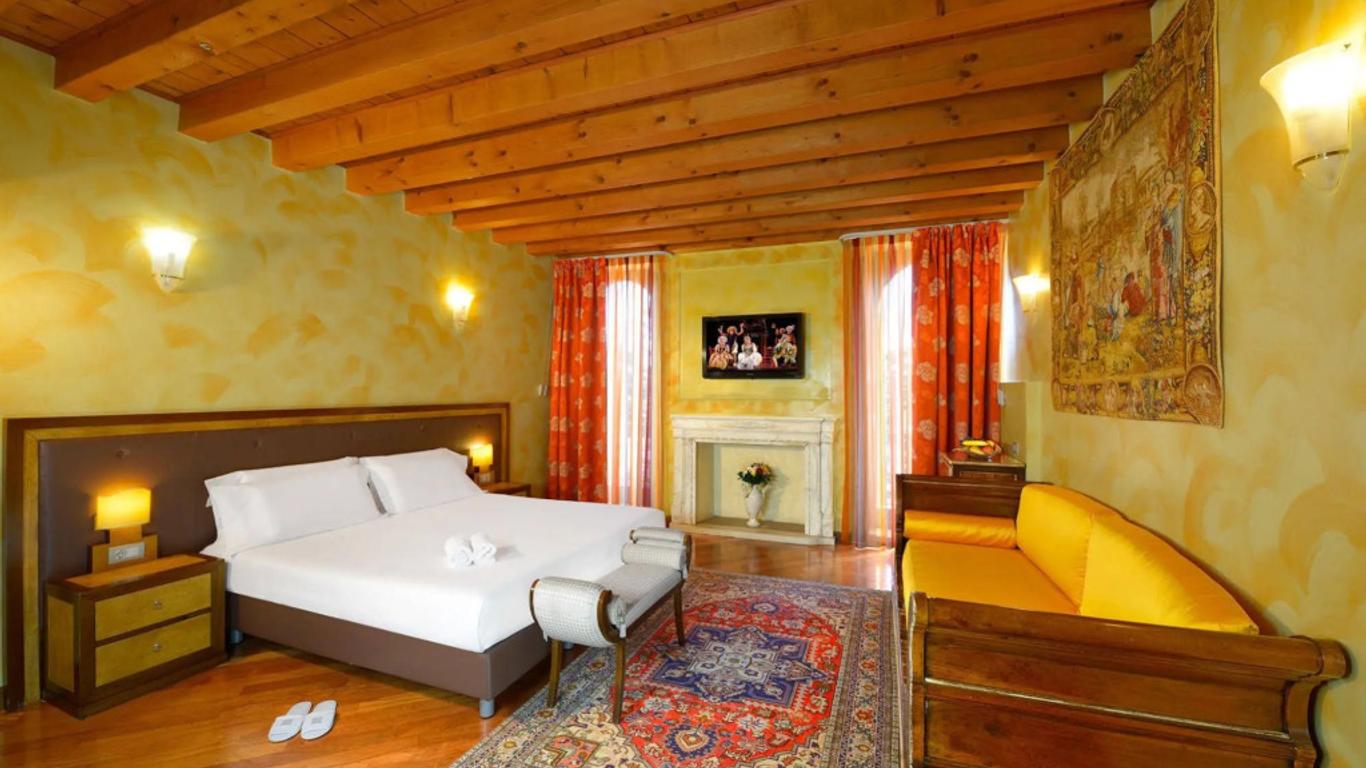 City Centre Rooms and Apartments