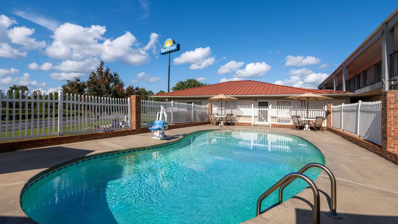 Days Inn by Wyndham Augusta Wheeler Road