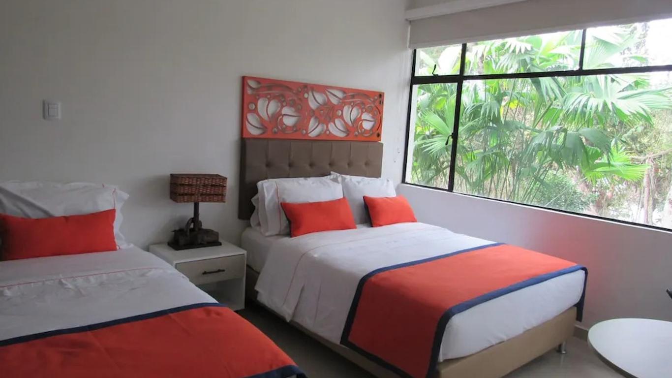 Hotel Yalconia