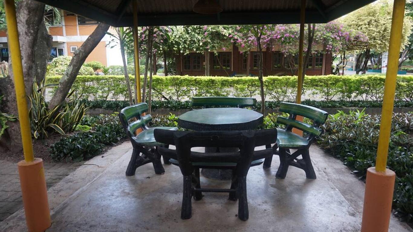 C & C Resort Nangrong