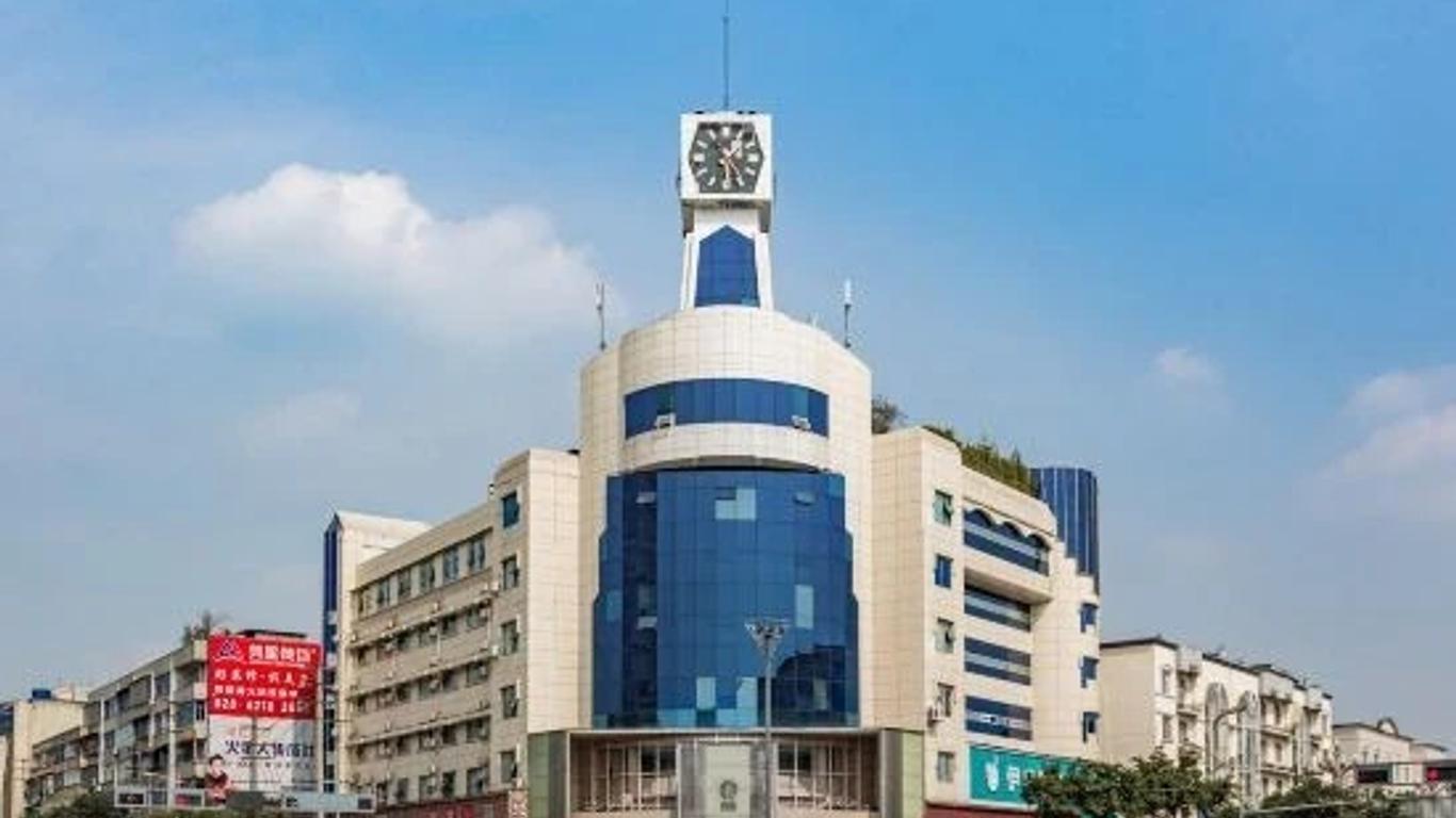 Nantai Crystal Hotel (Chongzhou Branch)