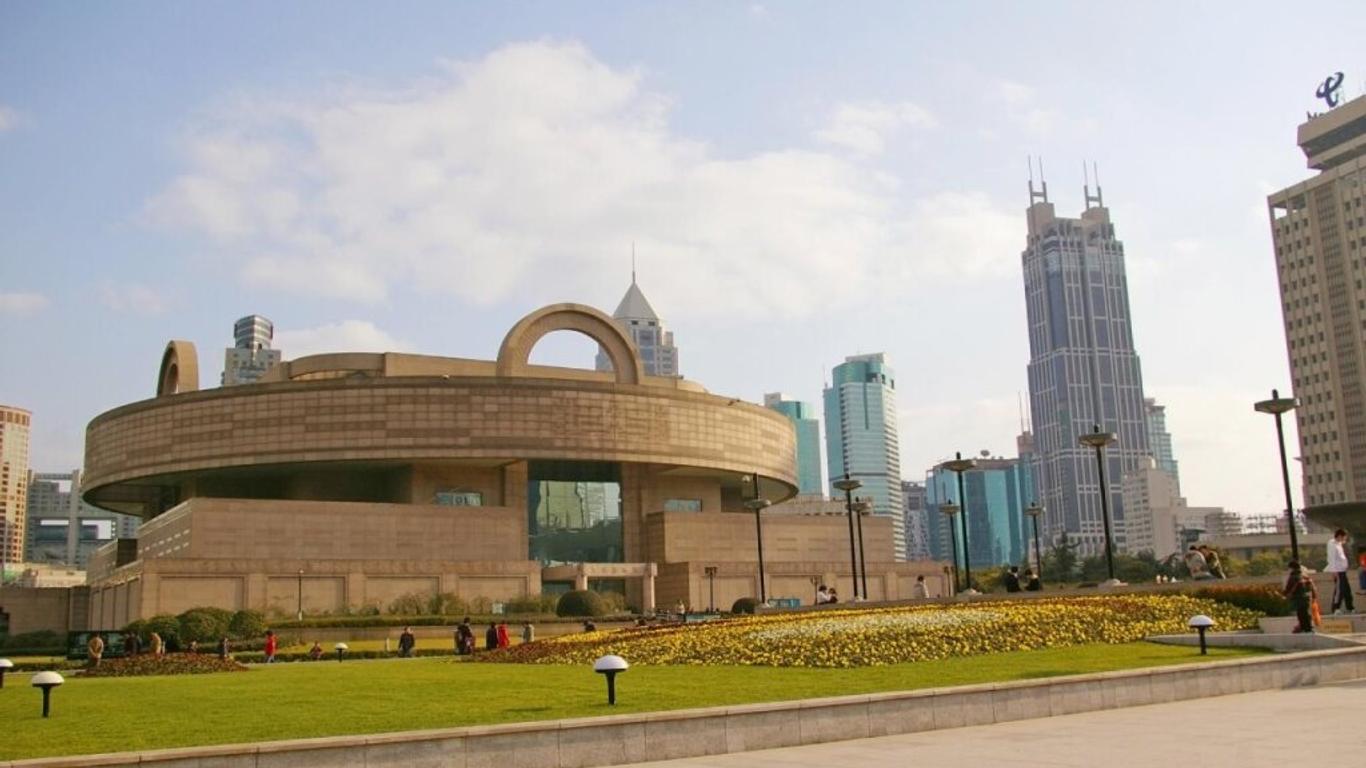 Yiting Four Seasons Hotel(lupu Daqiao)