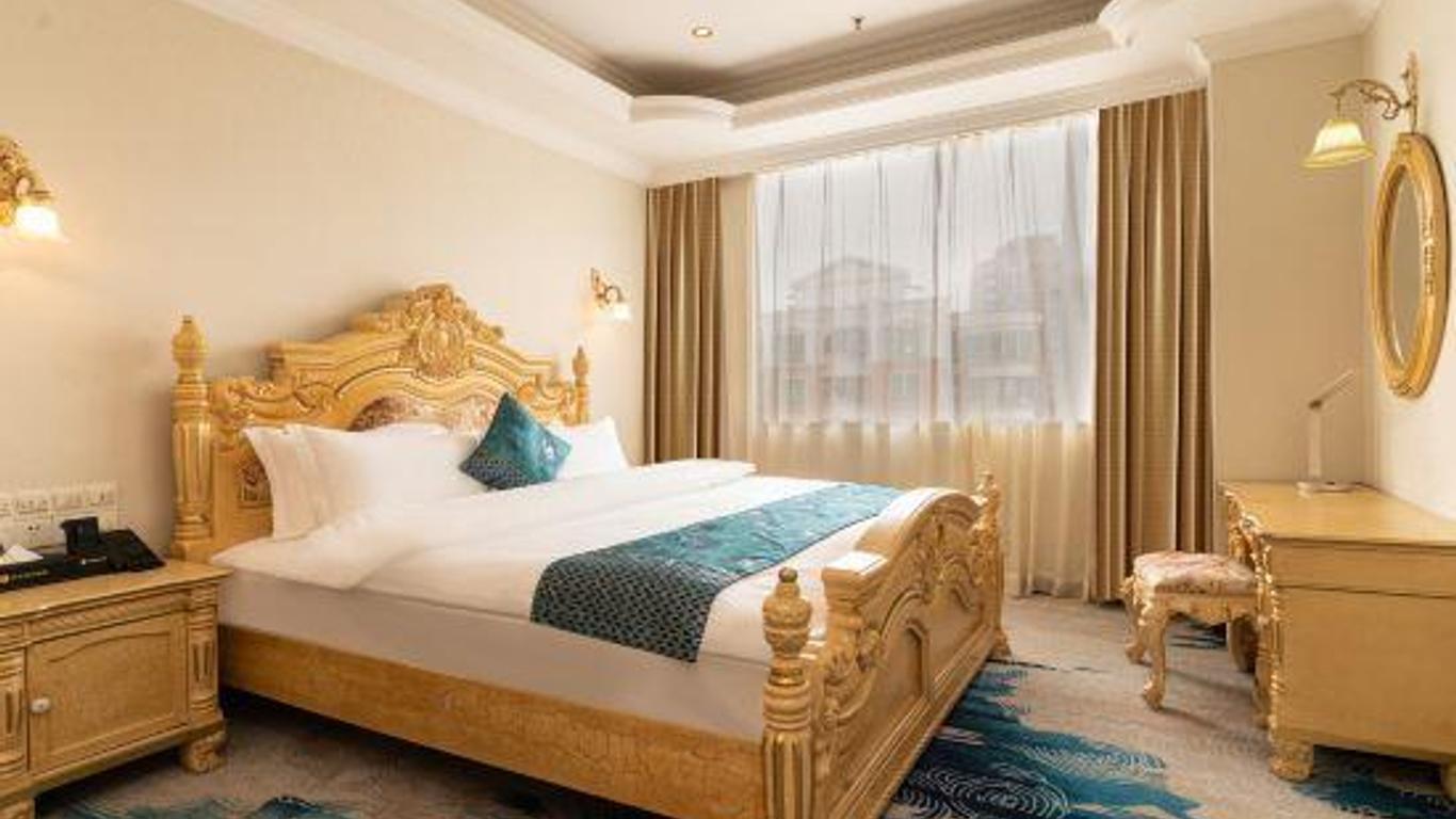 Platinum Holiday Hotel