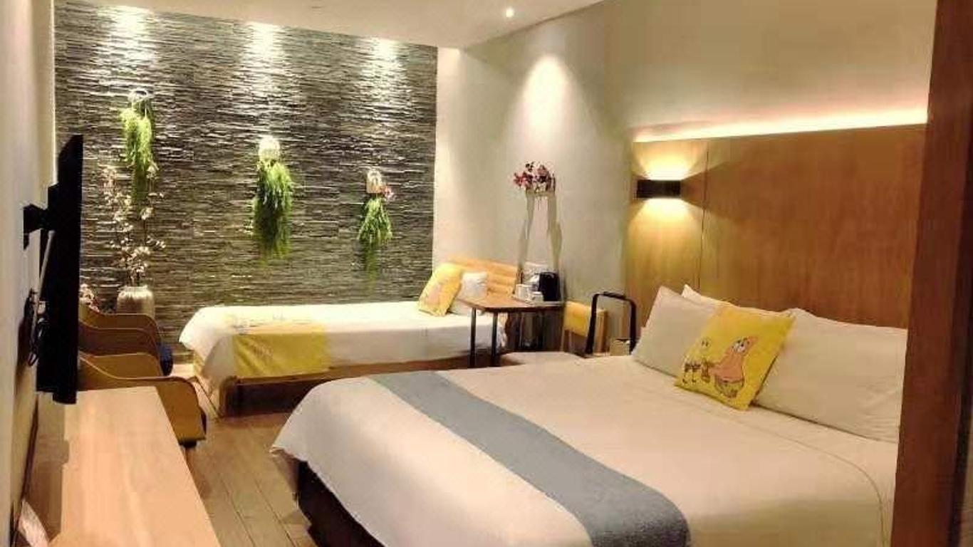 Grand Yiju Hotel (Nanjing Xinjiekou center)