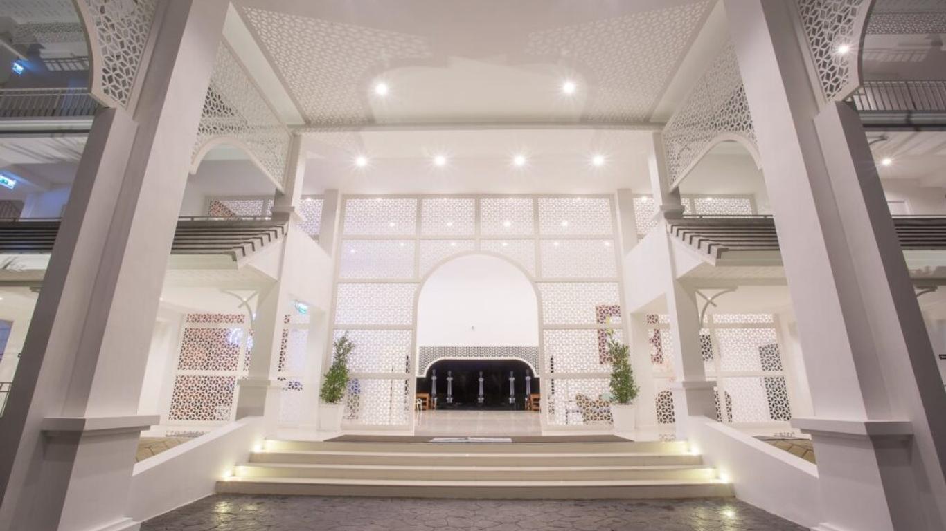 White House Hotel