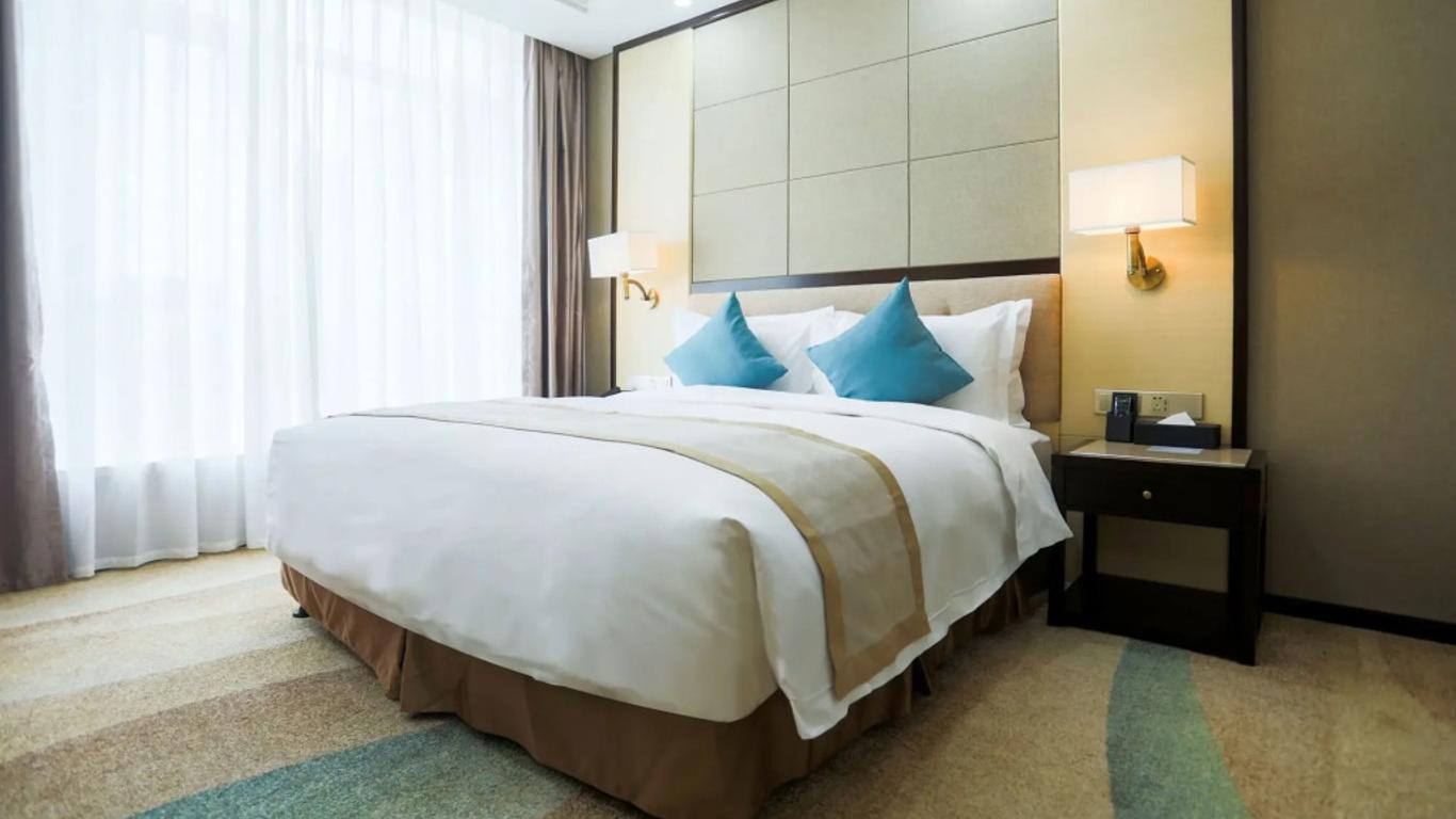 Hundred Hotel Qingdao