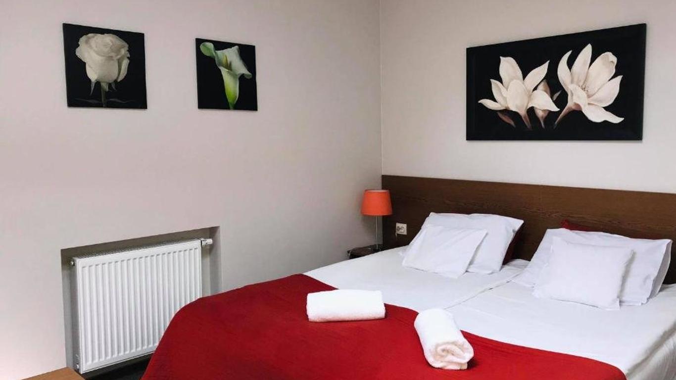 Hotel Astral