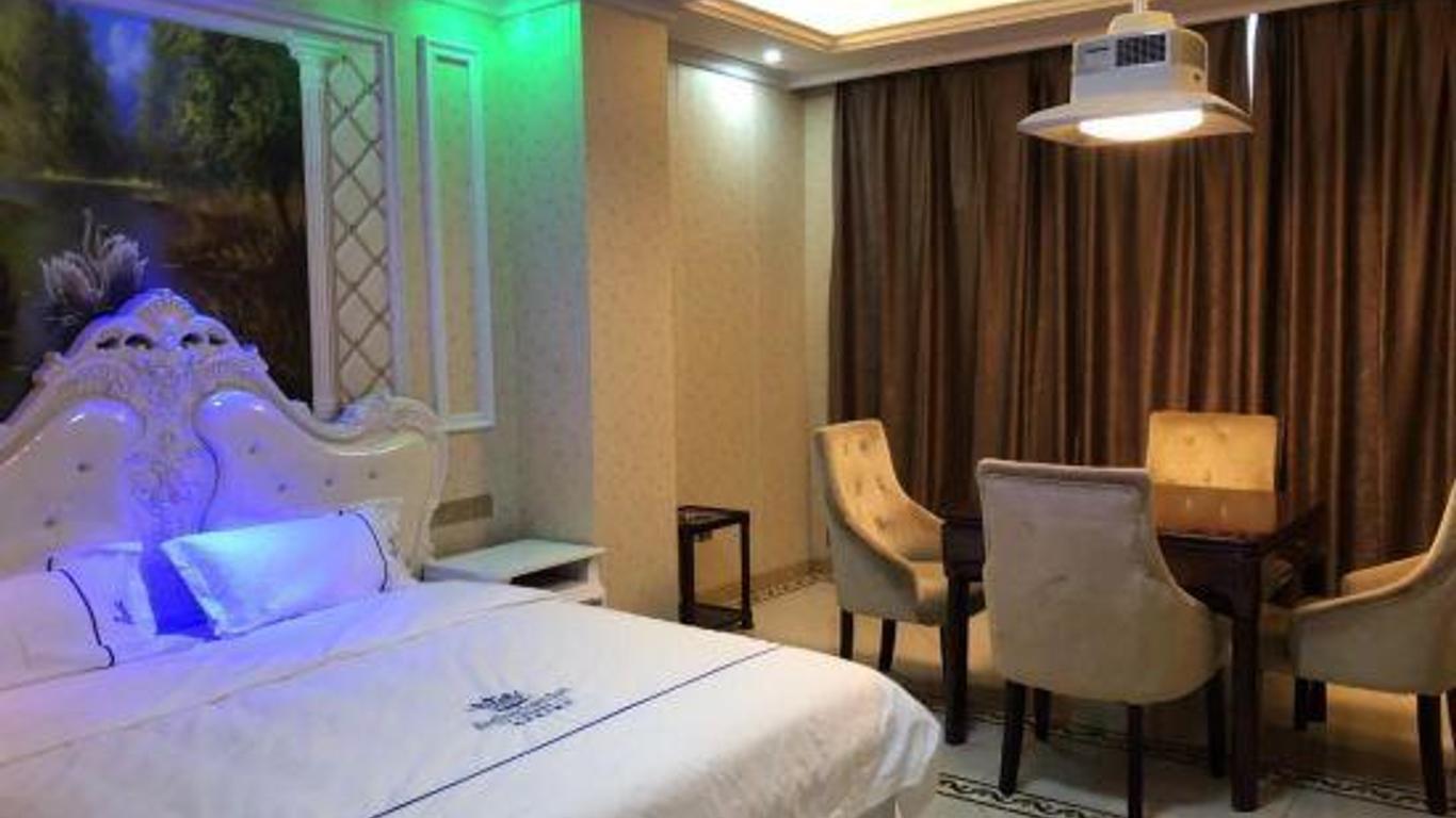 Wanning Minghuang Business Hotel