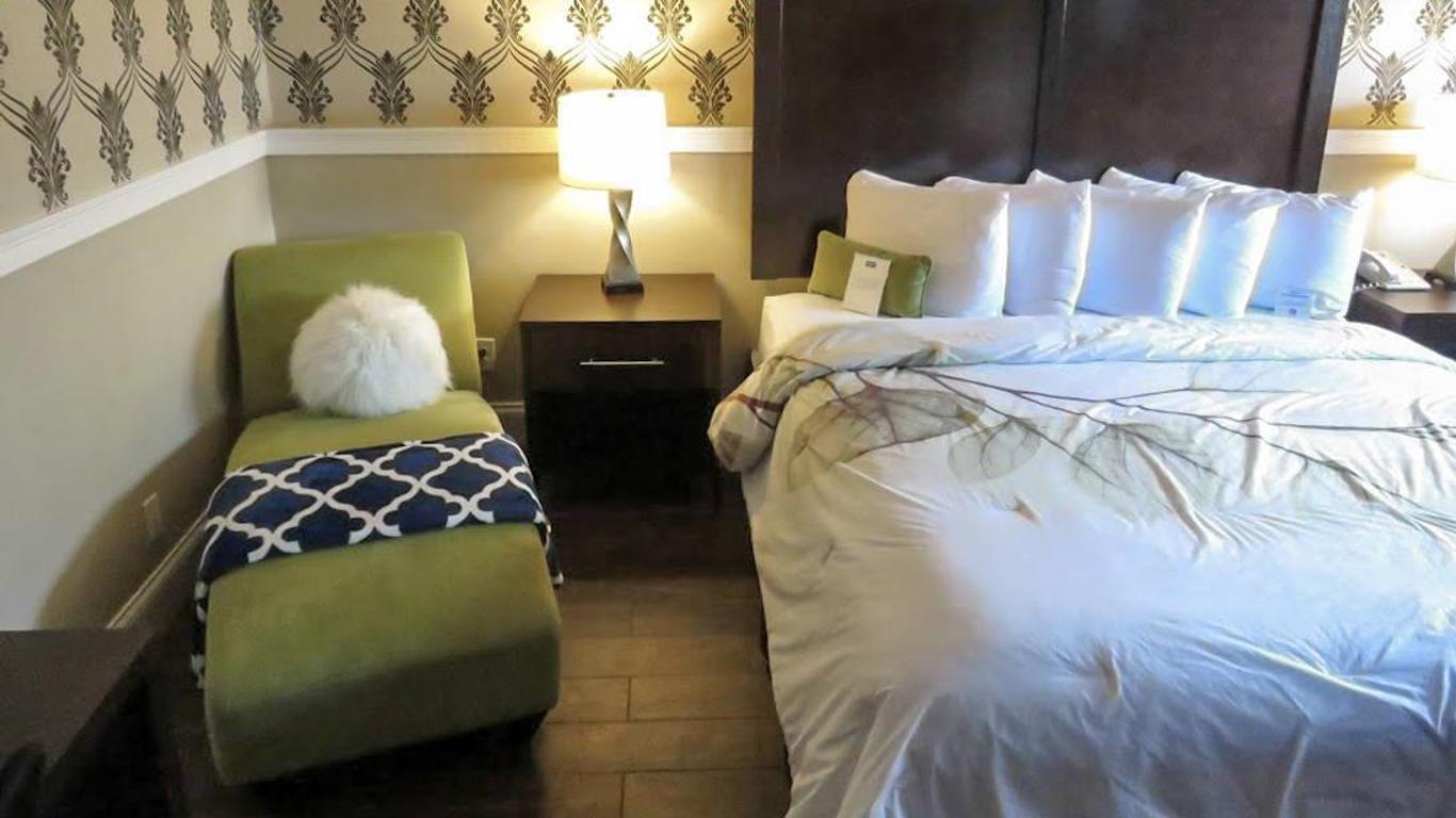 Rodeway Inn Logan International Airport